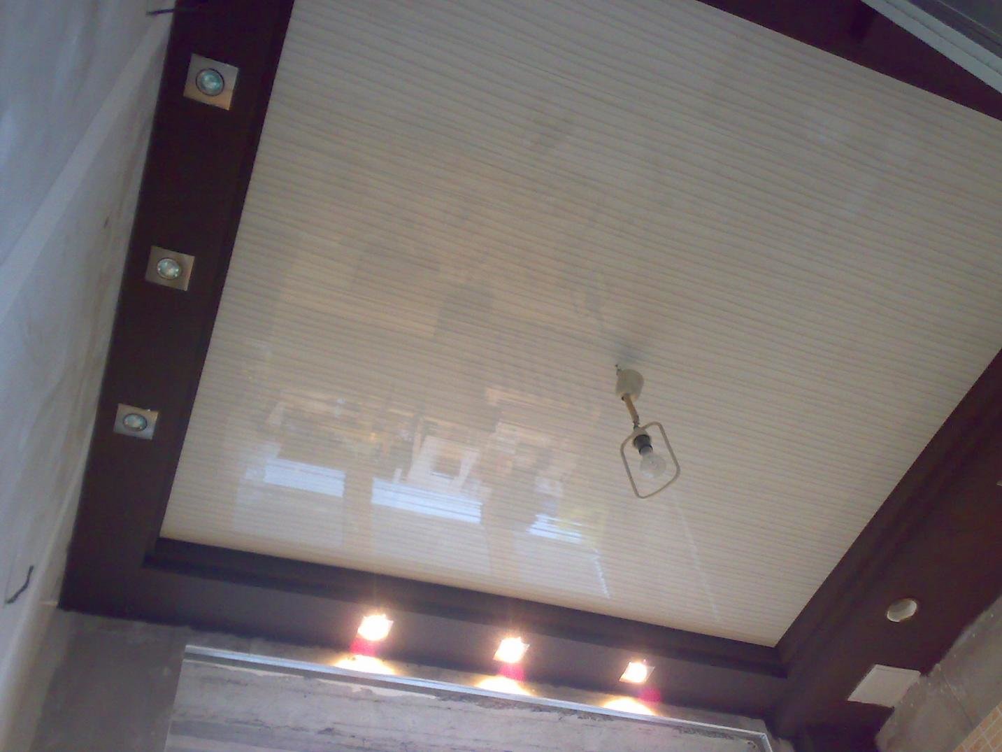 подвесной потолок на кухне своими руками